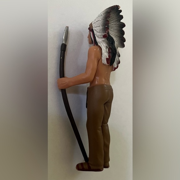 Mojo native american 3 1/2” figurine made in 2013 - Picture 4 of 9